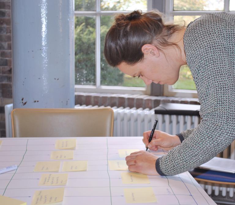 Picture of Boukje van Reijn working on her project